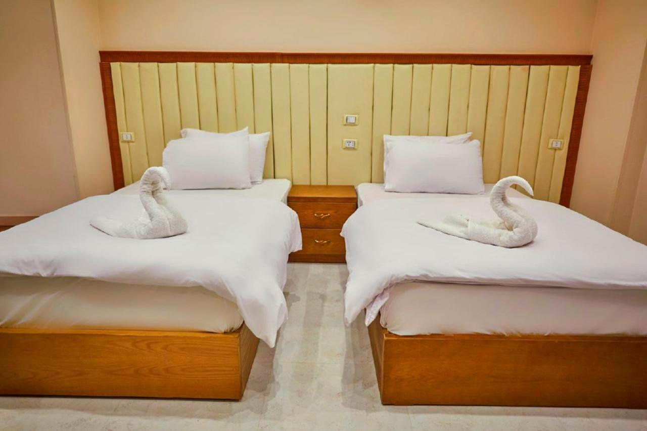 Grand Golden Pyramids View Hotel Kafret el-Gabal Exterior foto