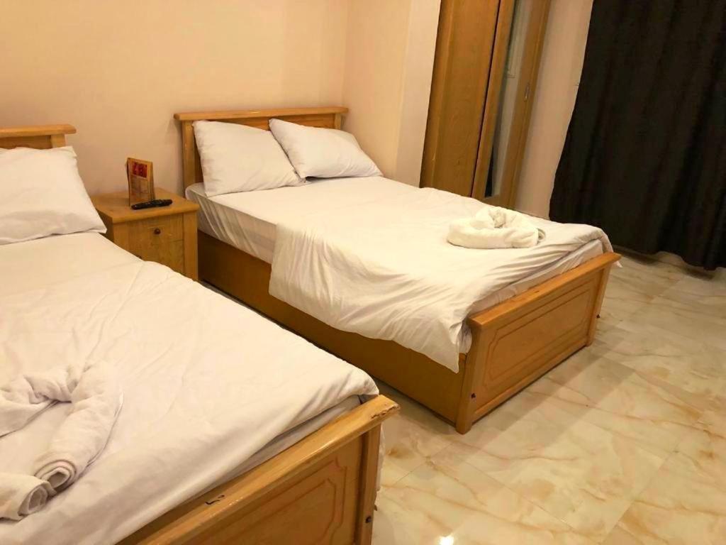 Grand Golden Pyramids View Hotel Kafret el-Gabal Exterior foto